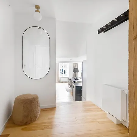 Sanders Regent - Chic Three-bedroom Near Square Apartment Copenhagen